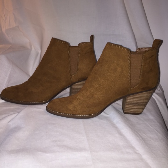 DV8 Dolce Vita Suede Ankle Boots/Booties - Picture 3 of 7